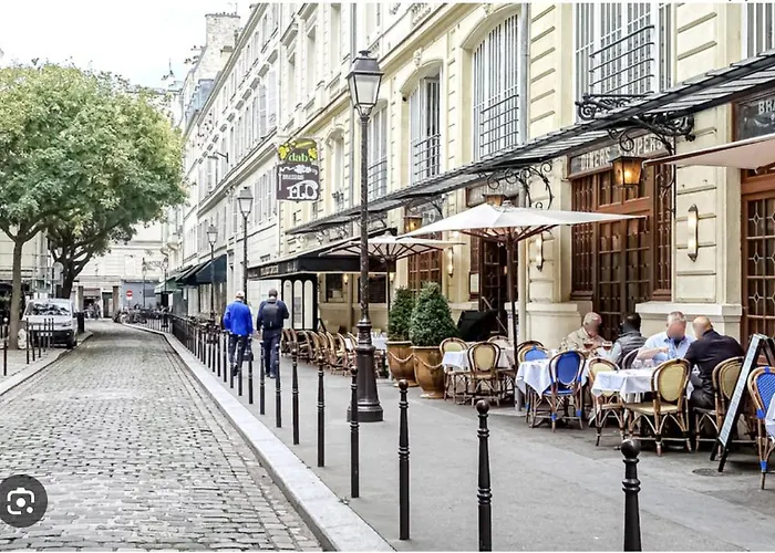 Lovely With Rooftop View