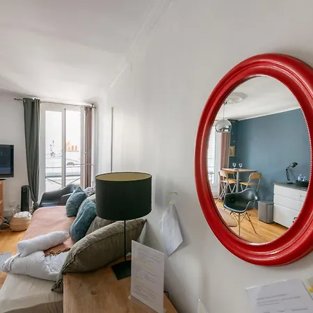 Charming Center Apartment Paris