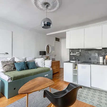 Lovely With Rooftop View Párizs