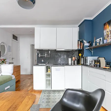 Lovely With Rooftop View