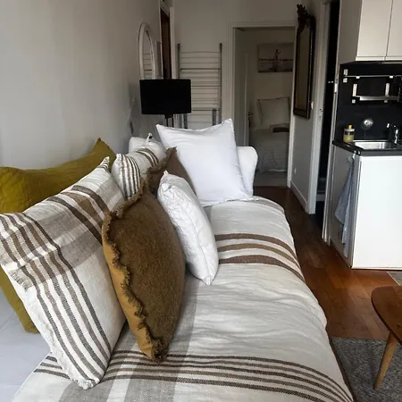 شقة Rooftop Views Cosy Separate Living باريس