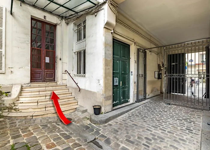 Apartment Lovely With Rooftop View Paris