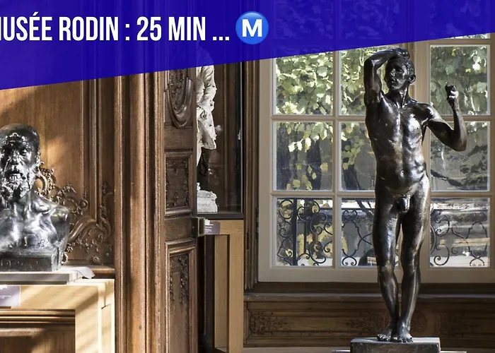 Lovely With Rooftop View Apartment *