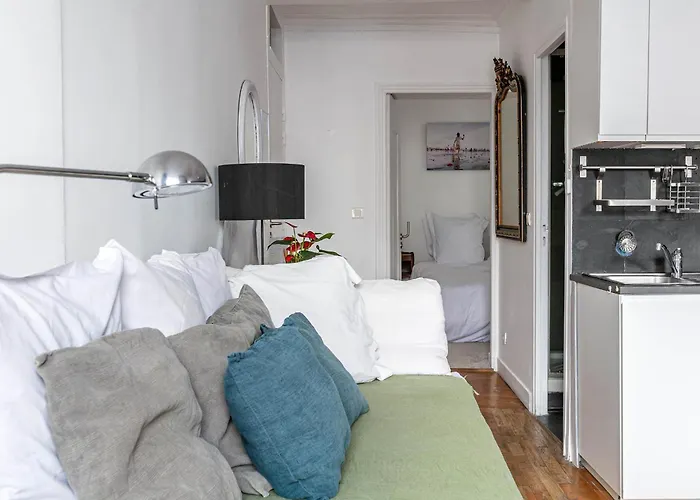 Apartment Lovely With Rooftop View Paris