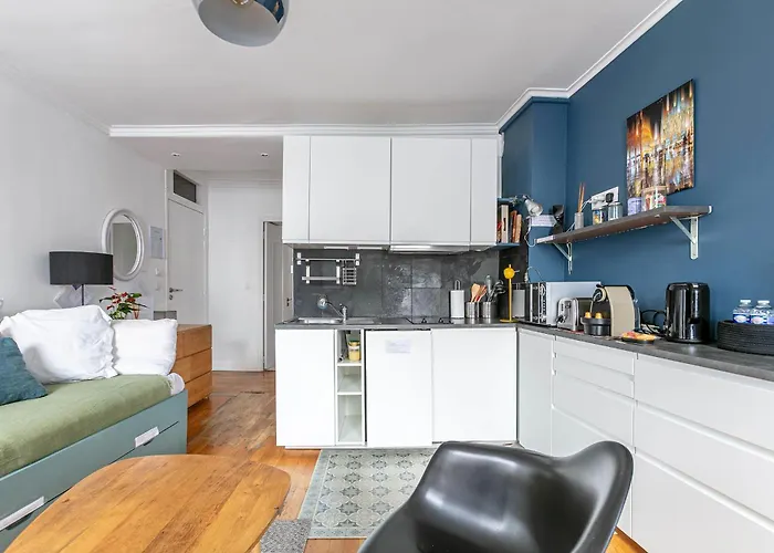 Lovely With Rooftop View