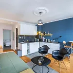 Rooftop Views Cosy Separate Living 公寓 巴黎