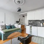 Rooftop Views Cosy Separate Living 巴黎