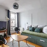 Rooftop Views Cosy Separate Living 公寓 *